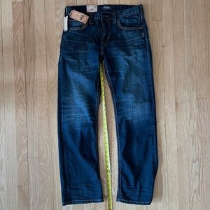 Silver Jeans Co., W31 L32, Relaxed Fit, straight leg, 19” leg opening, Indigo